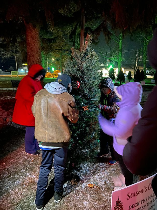 Our students helped decorate our tree for the 2024 Shine A Light On Metamora event